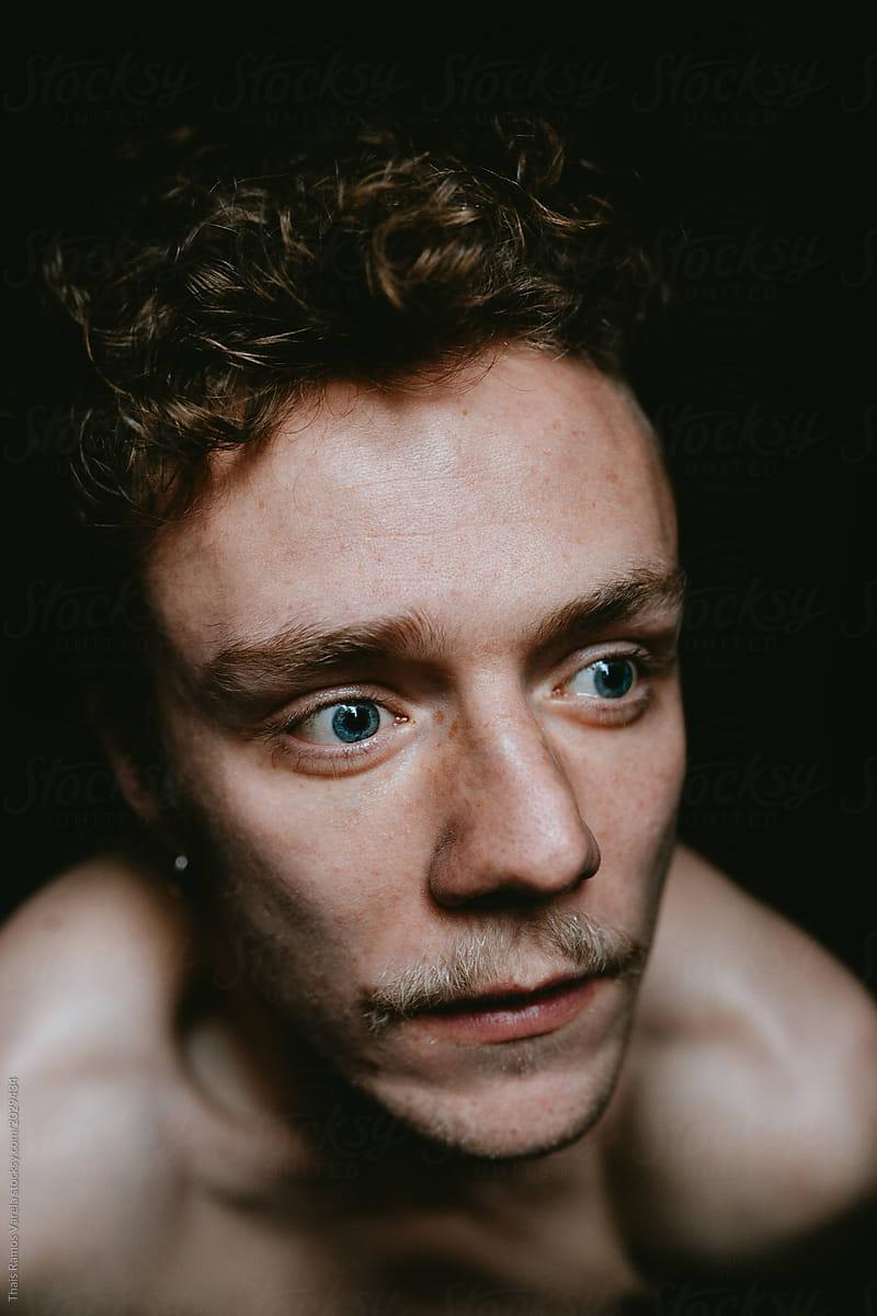 Closeup Portrait Of A Handsome Naked Man Del Colaborador De Stocksy