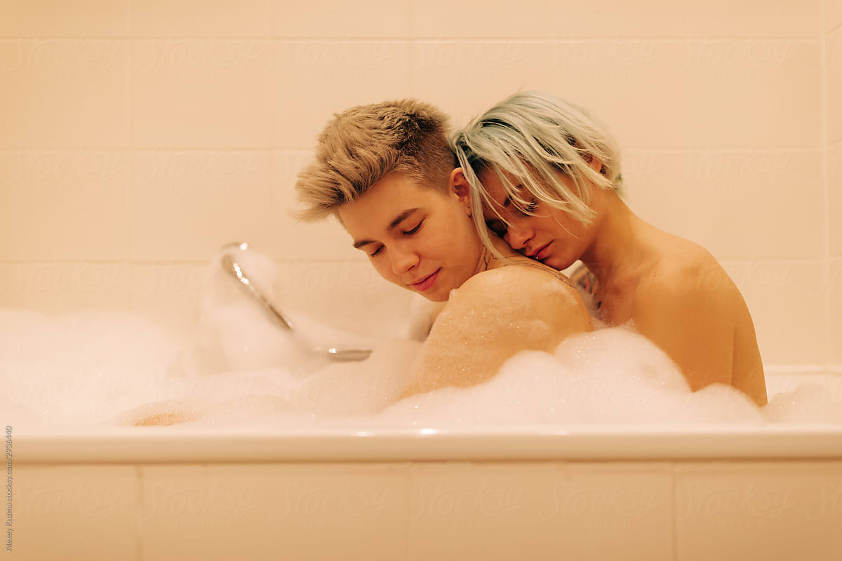 Lesbians bath tub softcore