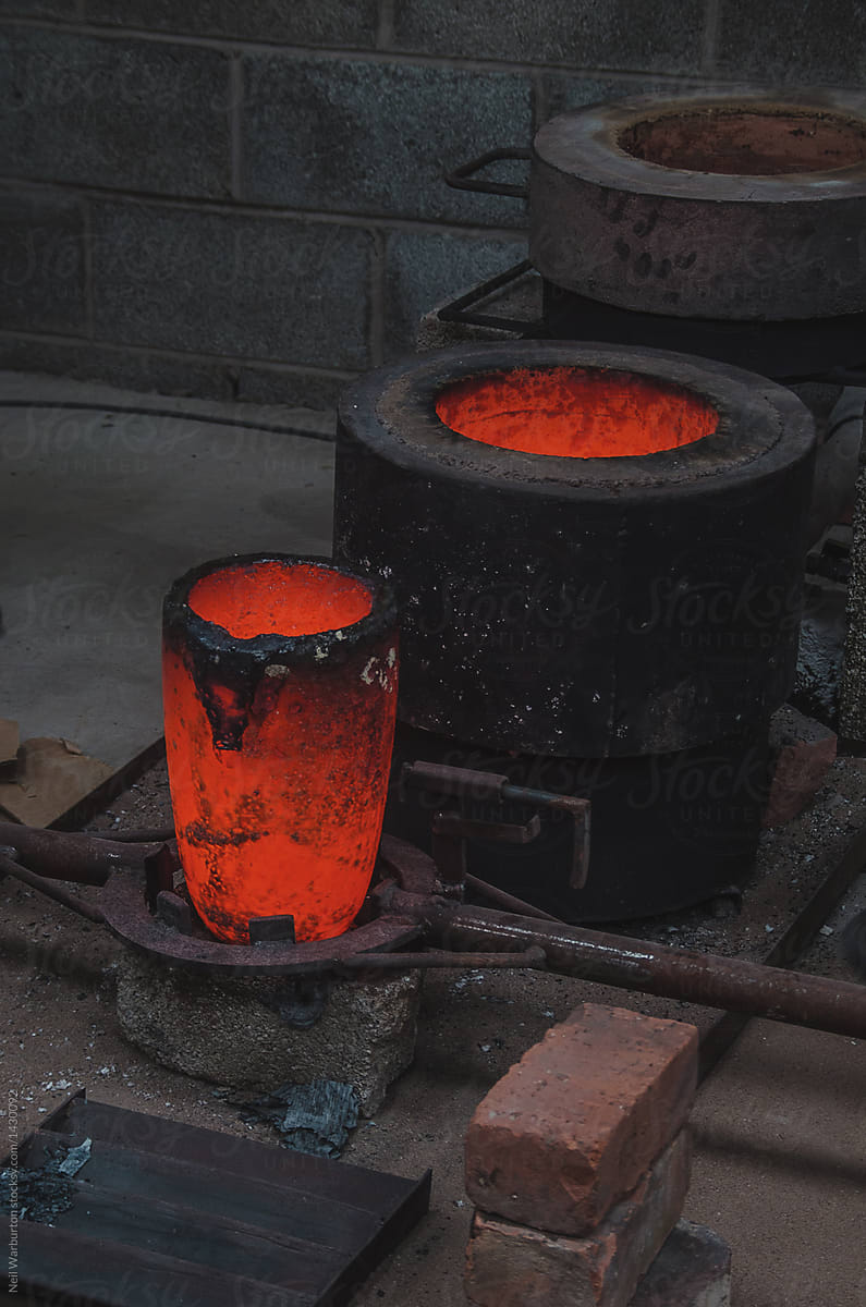 Glowing crucible and furnace in a foundry