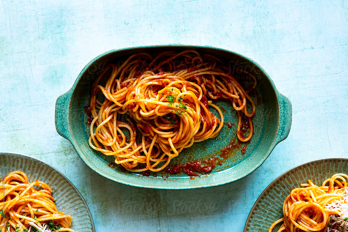 Spaghetti pasta with marinara sauce