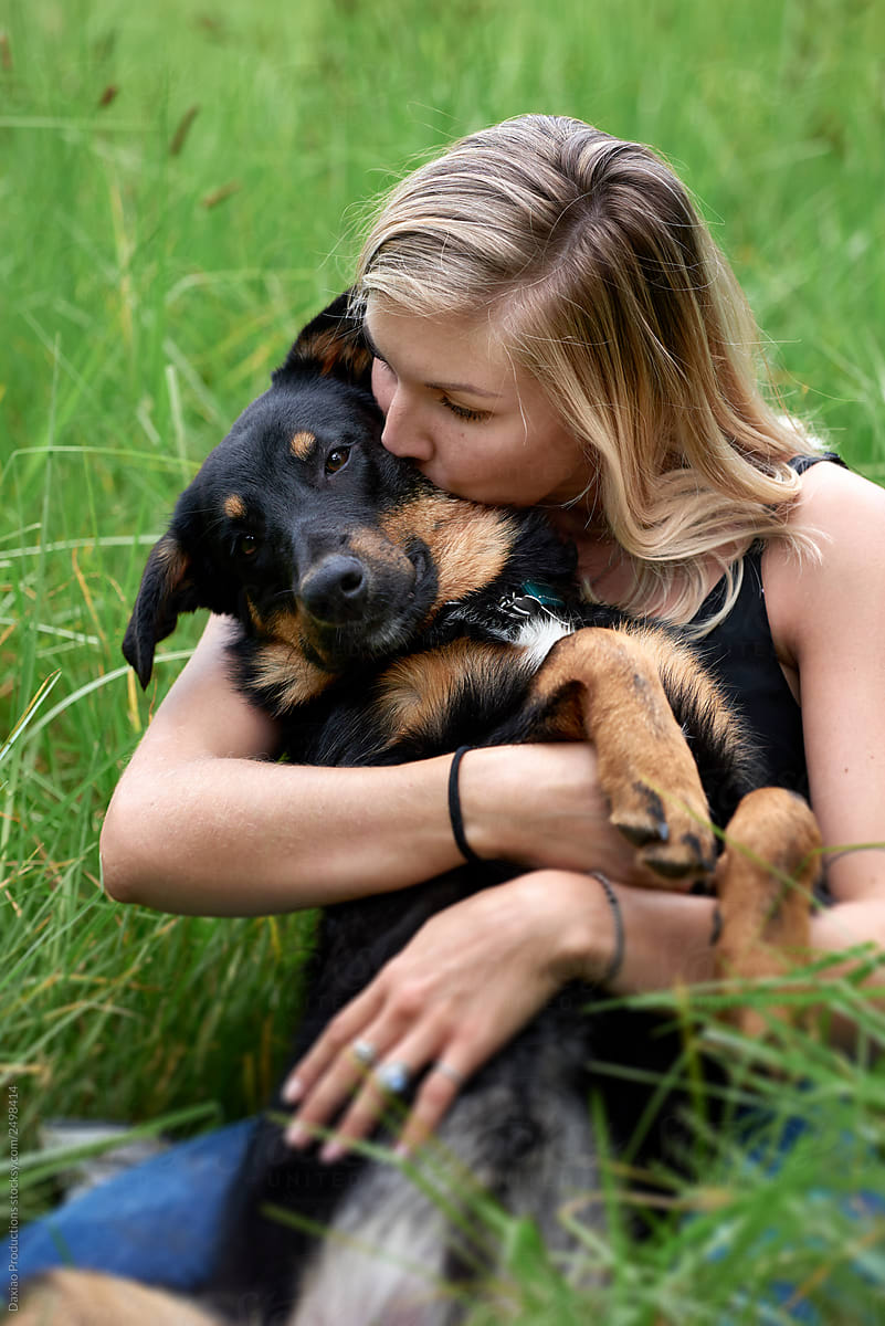 Bond between woman and dog