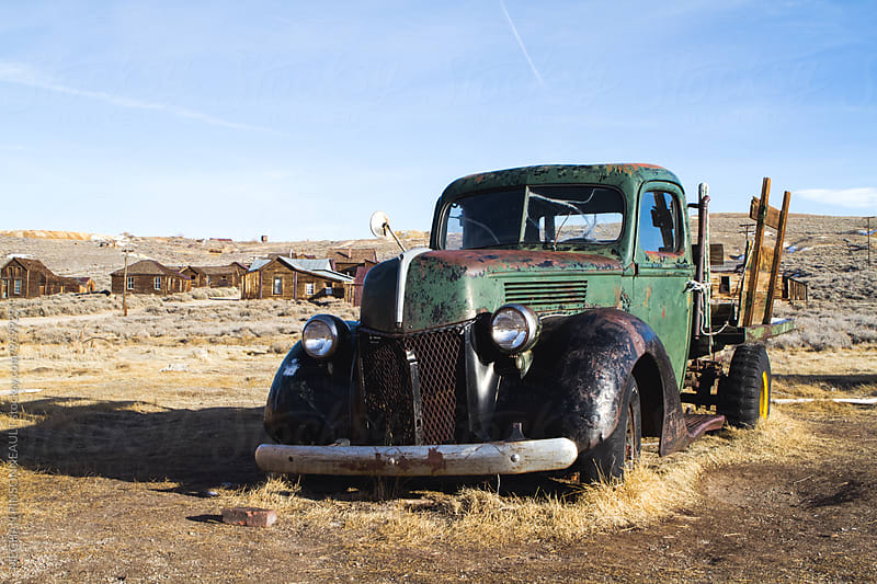 Old Car Abandoned in Creepy Ghost Town