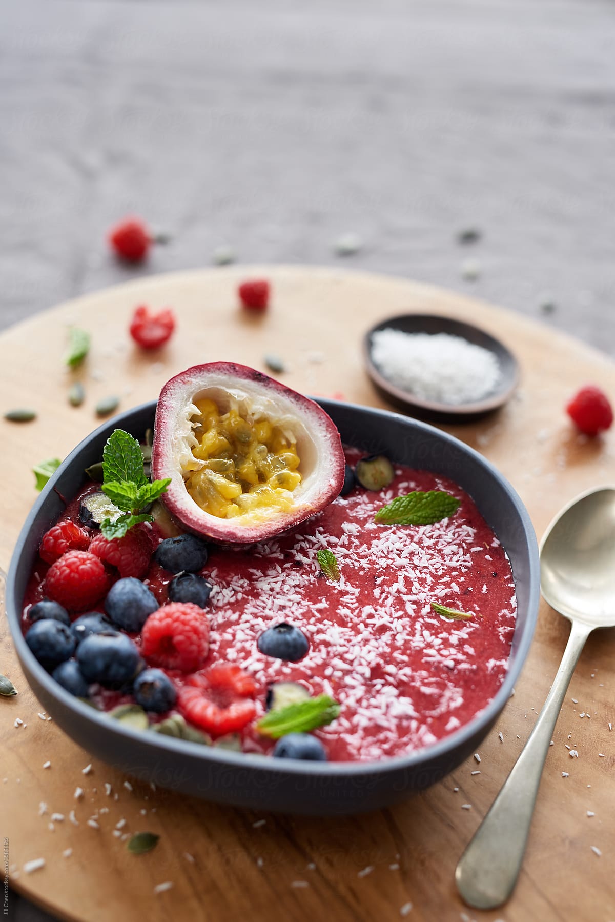 Healthy berry smoothie bowl