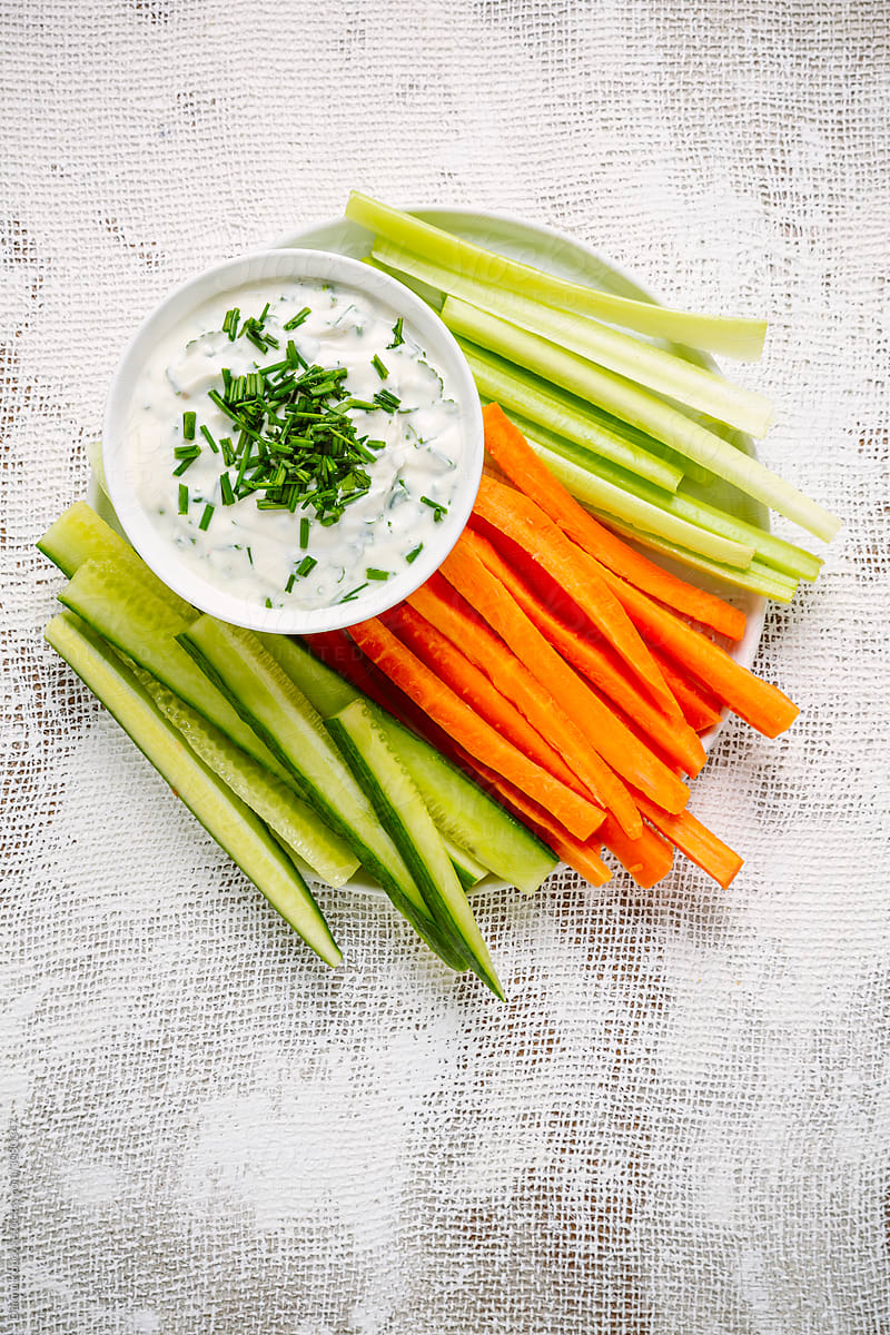 Herb Yogurt Dip with Vegetables
