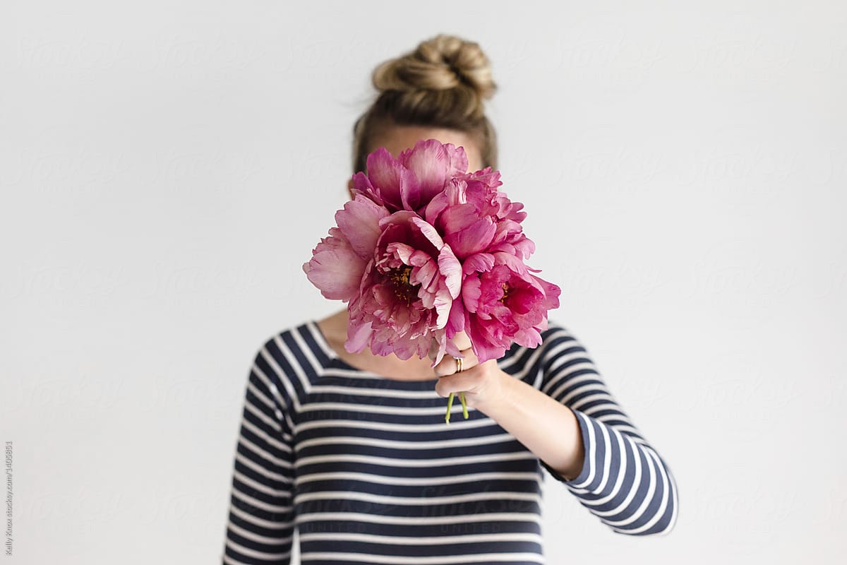 Woman Holding A Bouquet Of Peonies By Kelly Knox 