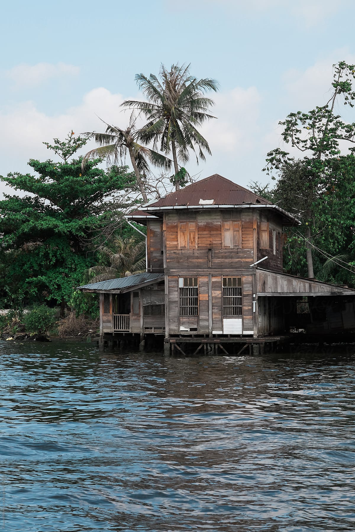 Old Wooden Waterfront Home in Bangkok