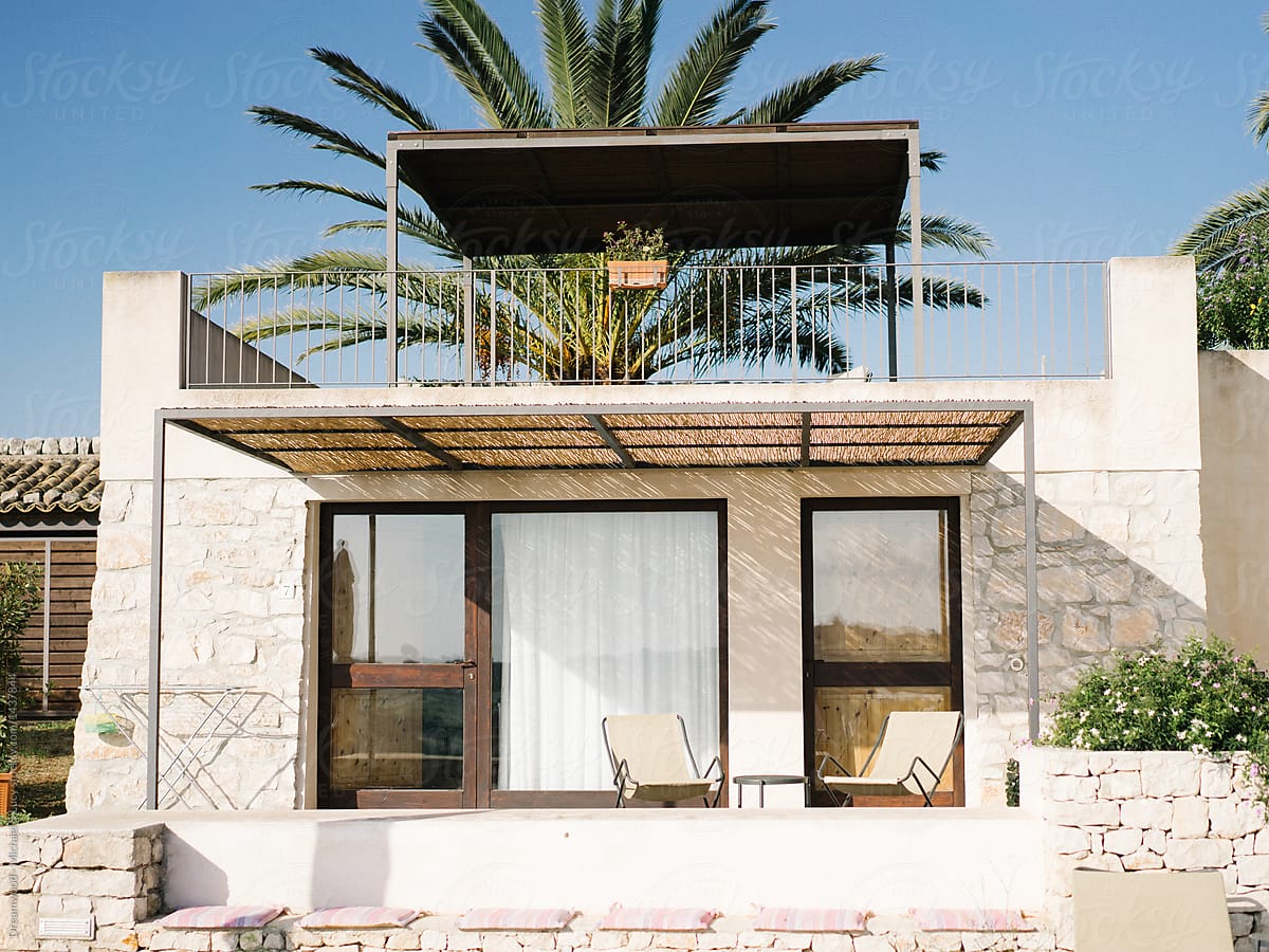 Beautiful contemporary house in tropics