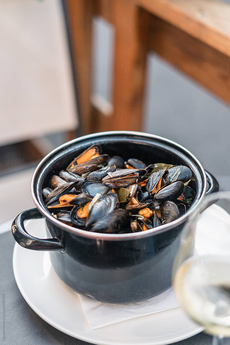 Mussels and Wine