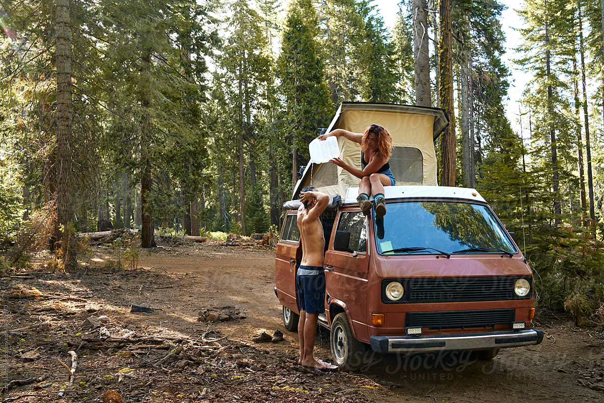 Roadtrip camper life shower