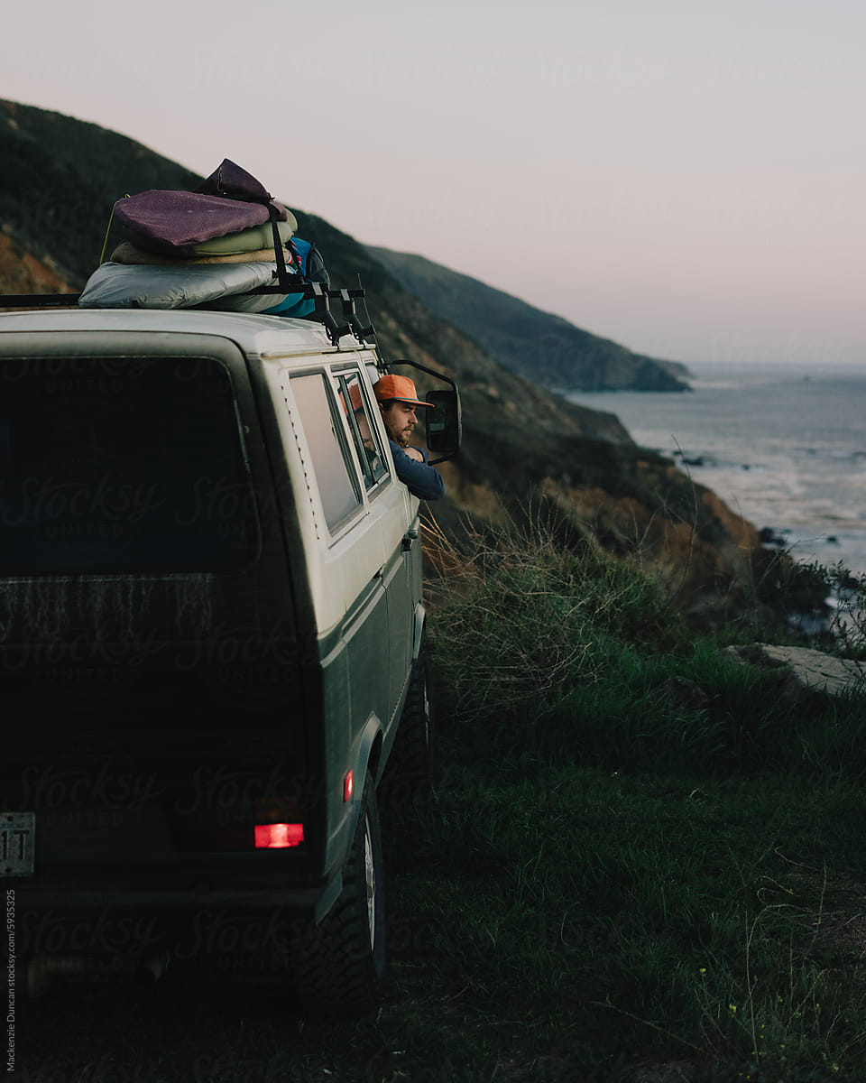 Vanlife on the California Coast in Big Sur while the sun is setting