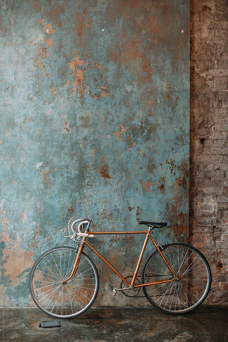 Retro bicycle against the wall.