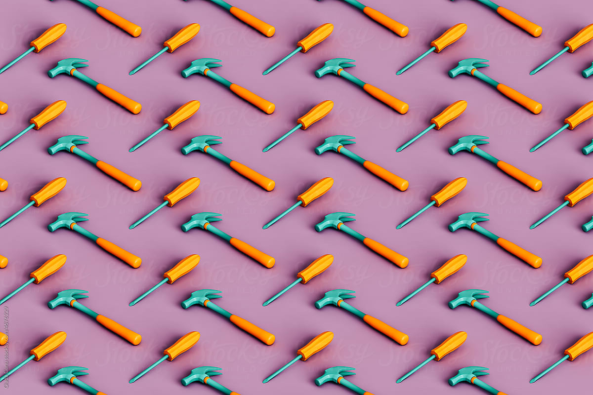 isometric pattern of Hammers and screwdrivers