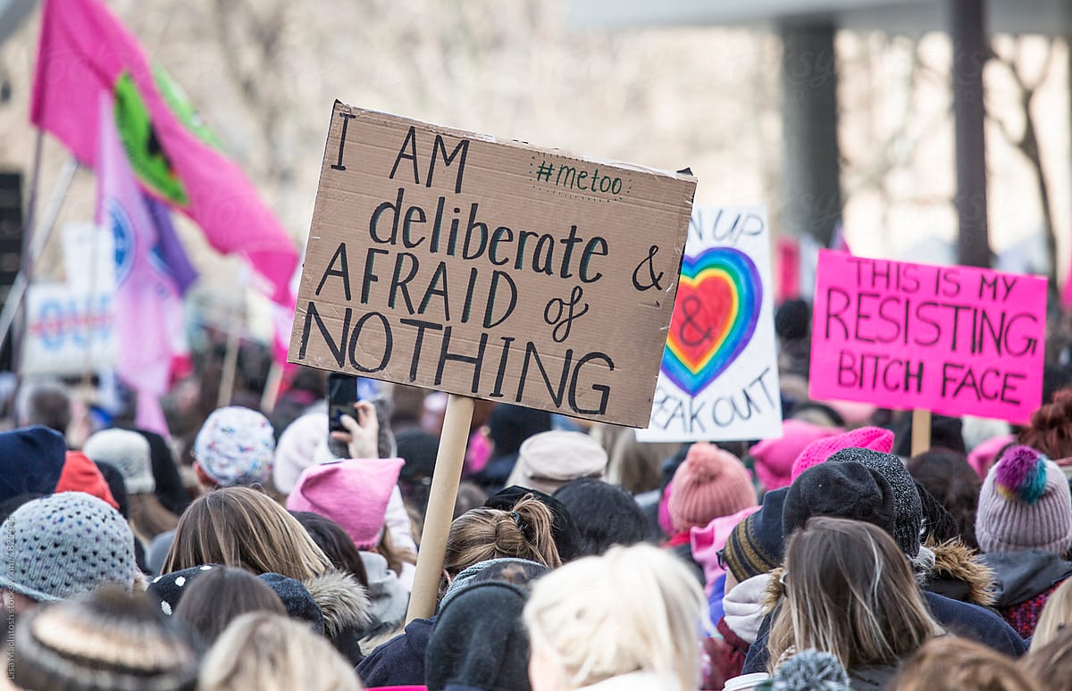 Women\'s March Toronto, crowd filled with protest signs