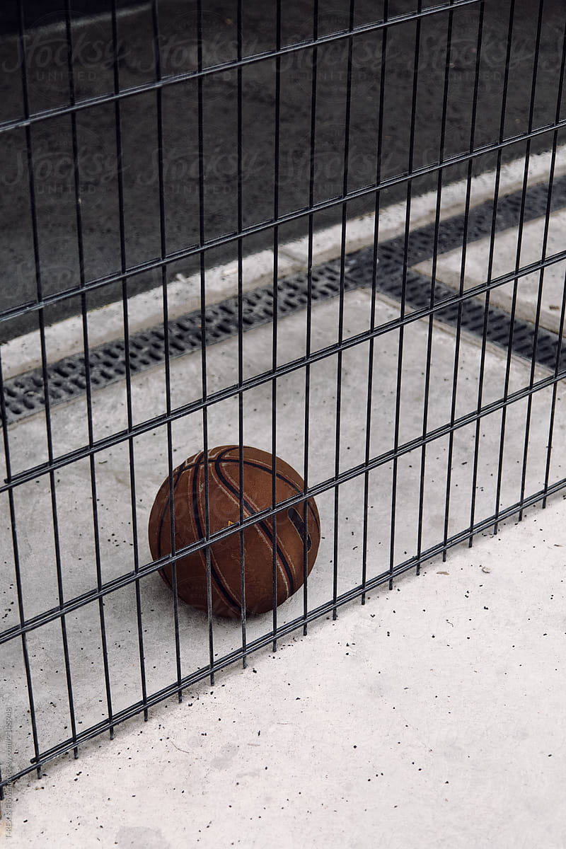 Basket ball at grid