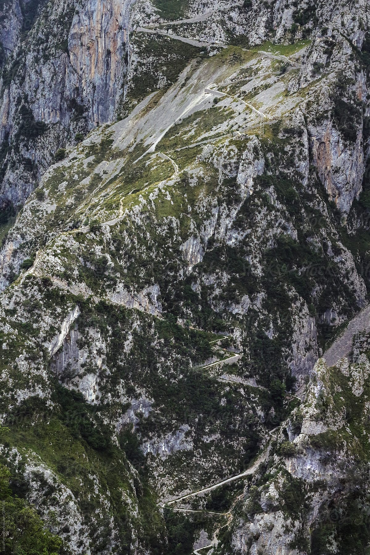 Senda de La Peña (Tresviso\'s Trail), Cantabria, Spain
