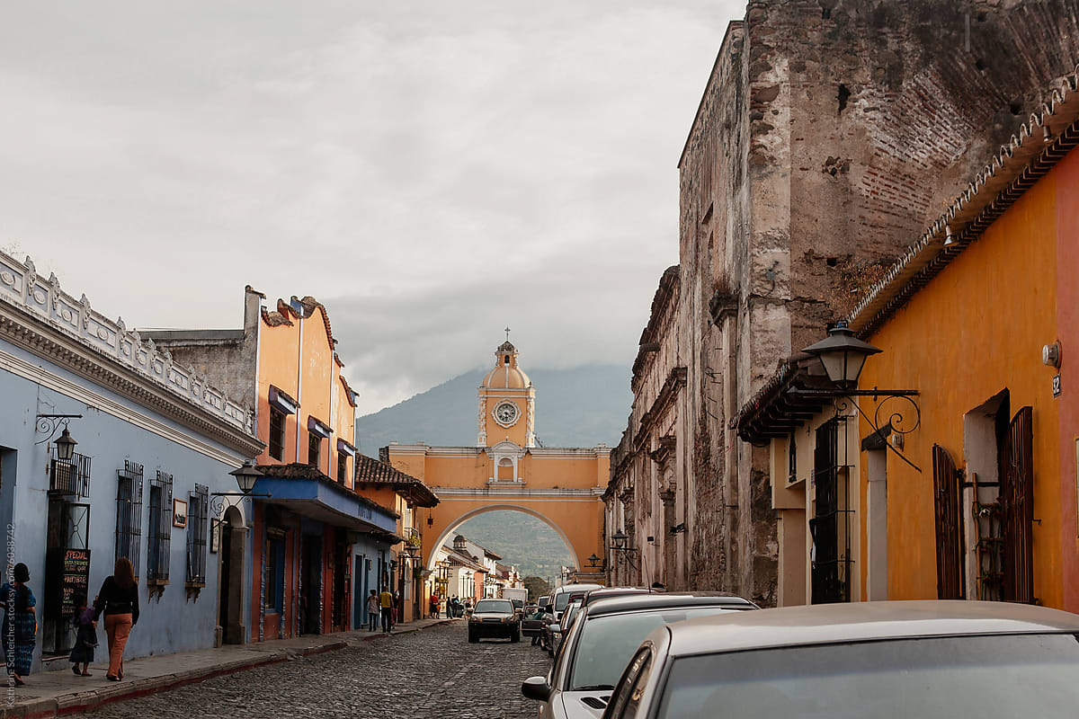 Street view of Arco de Santa Catalina, Antigua Guatemala
