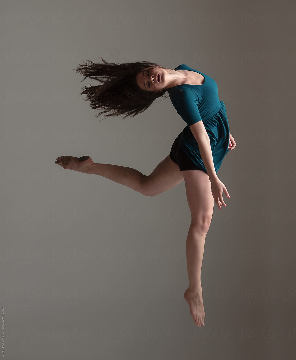 Girl's Contemporary/Lyrical/Modern – Dancer's Image