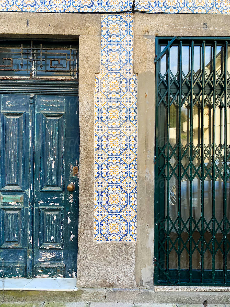The door to the traditional Portuguese building