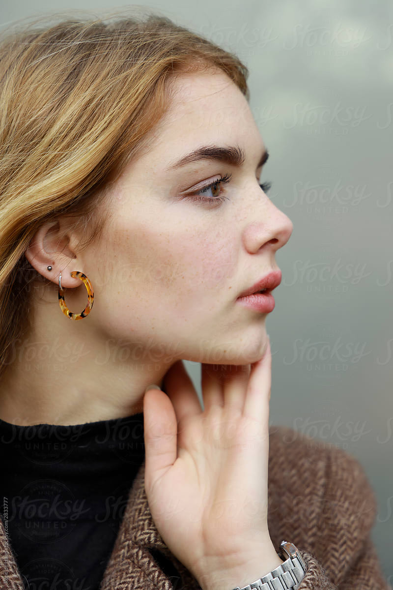 profile  portrait of young woman