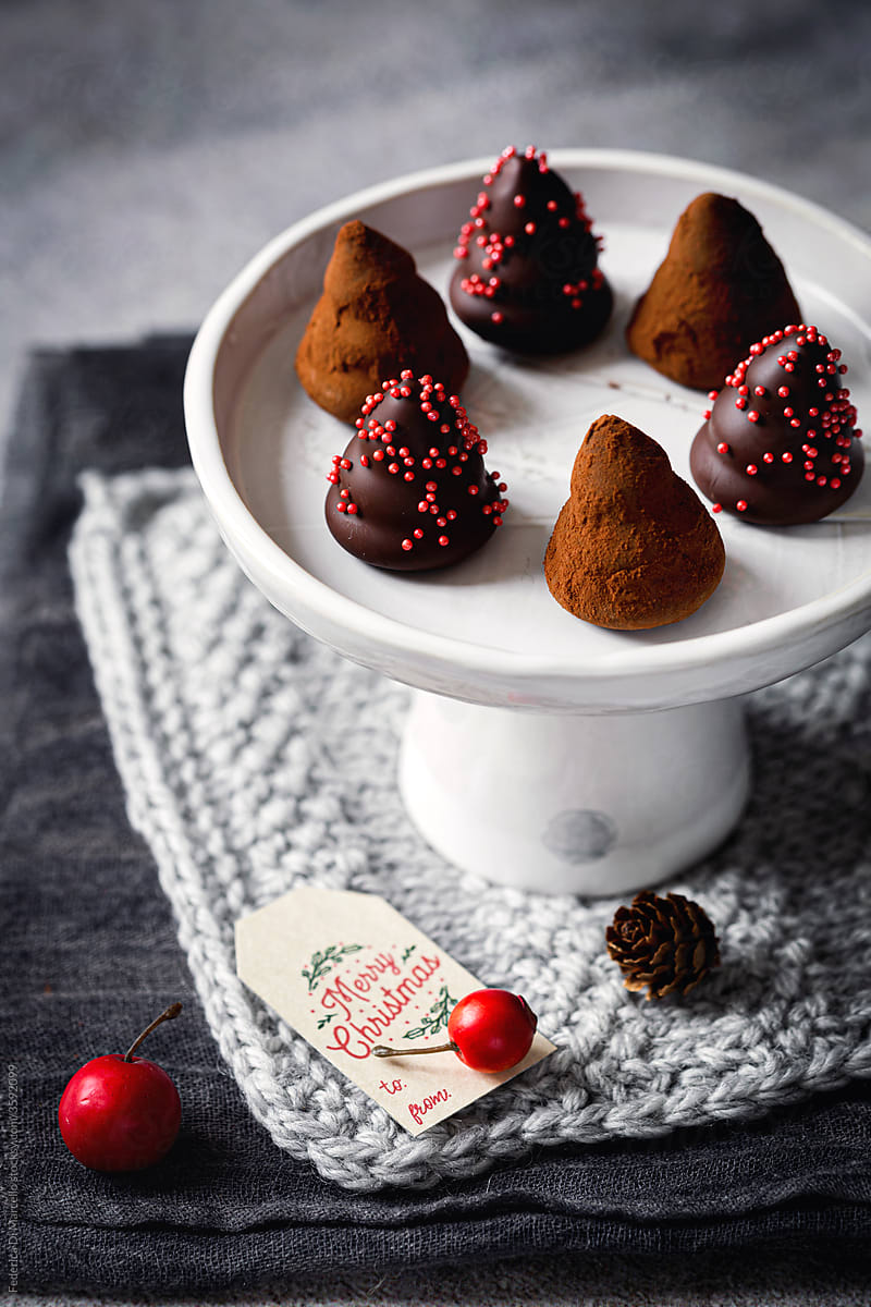Gingerbread chocolate truffles