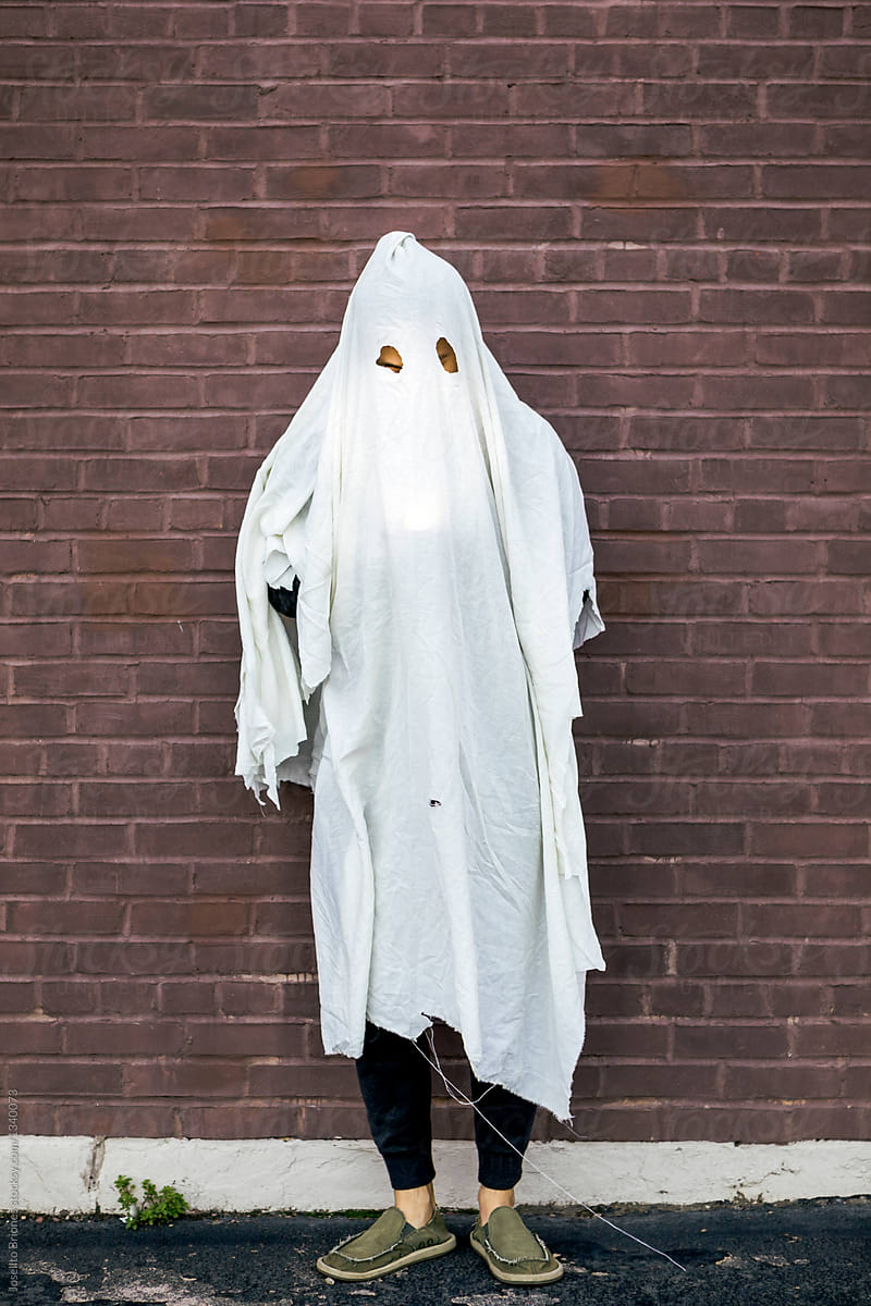 Ghost costume - cookbilla