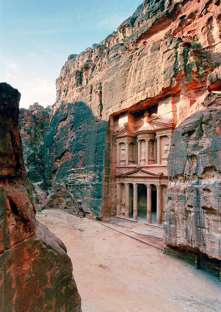 The Treasury Al-Khazneh, Petra, UNESCO World Heritage Site, Wadi Mousa, Jordan, Middle East by Hellier