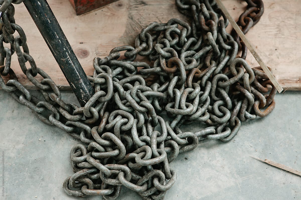 Large Chain Bunched on the Ground
