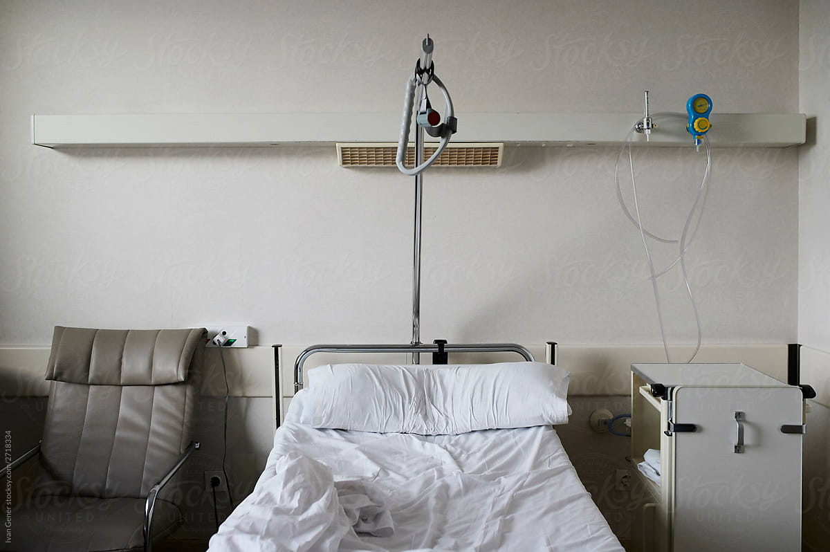 Empty hospital room with equipment