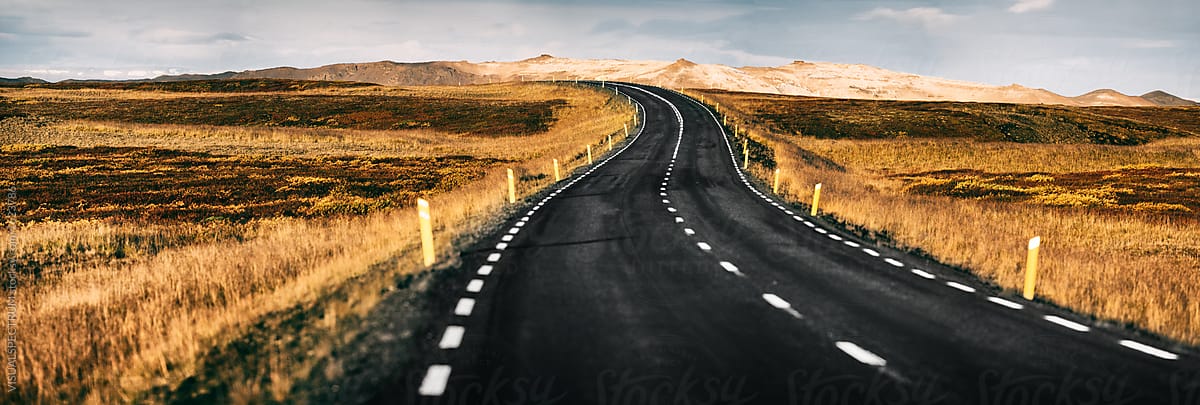 Panorama Shot of Iceland\'s Ring Road on Sunny Fall Morning