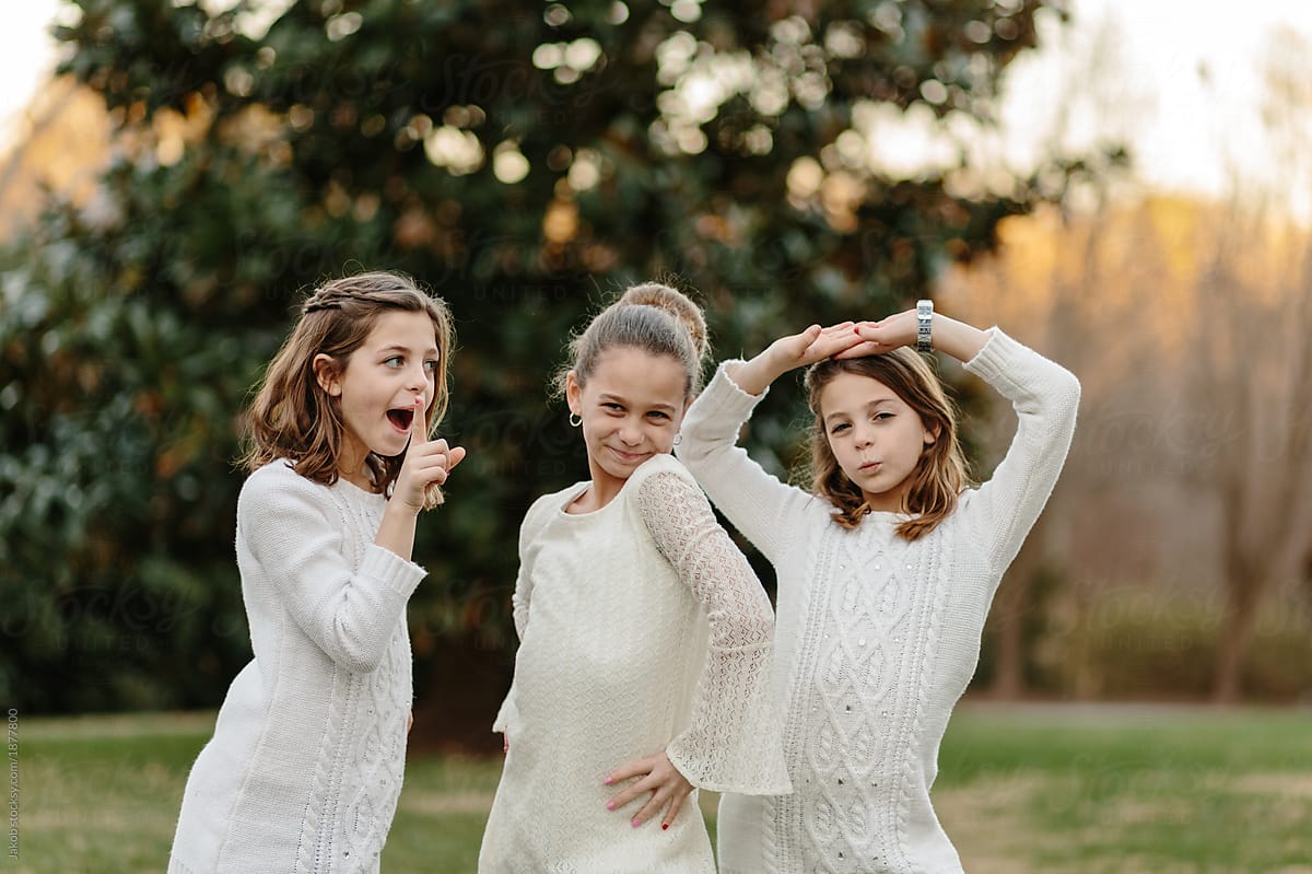 18 Sister Photoshoot Idea: Cute & Fun Sibling Pictures at Any Age
