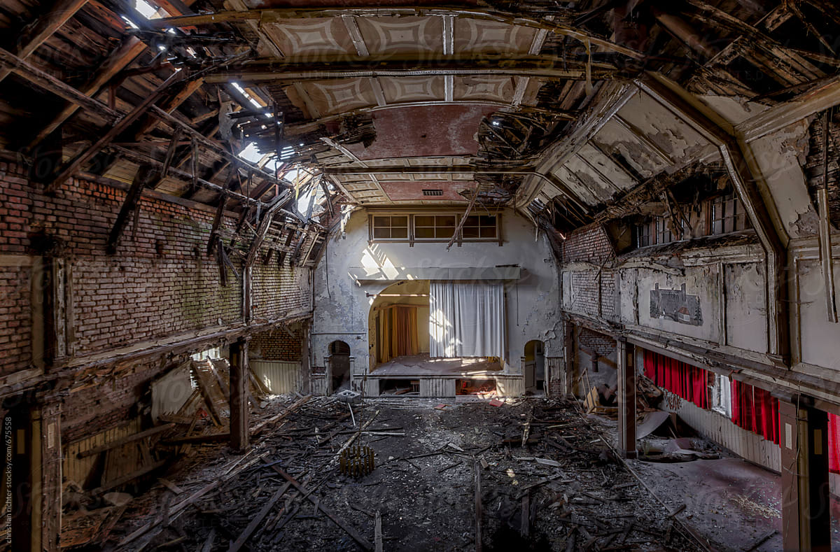 wonderful decay event hall