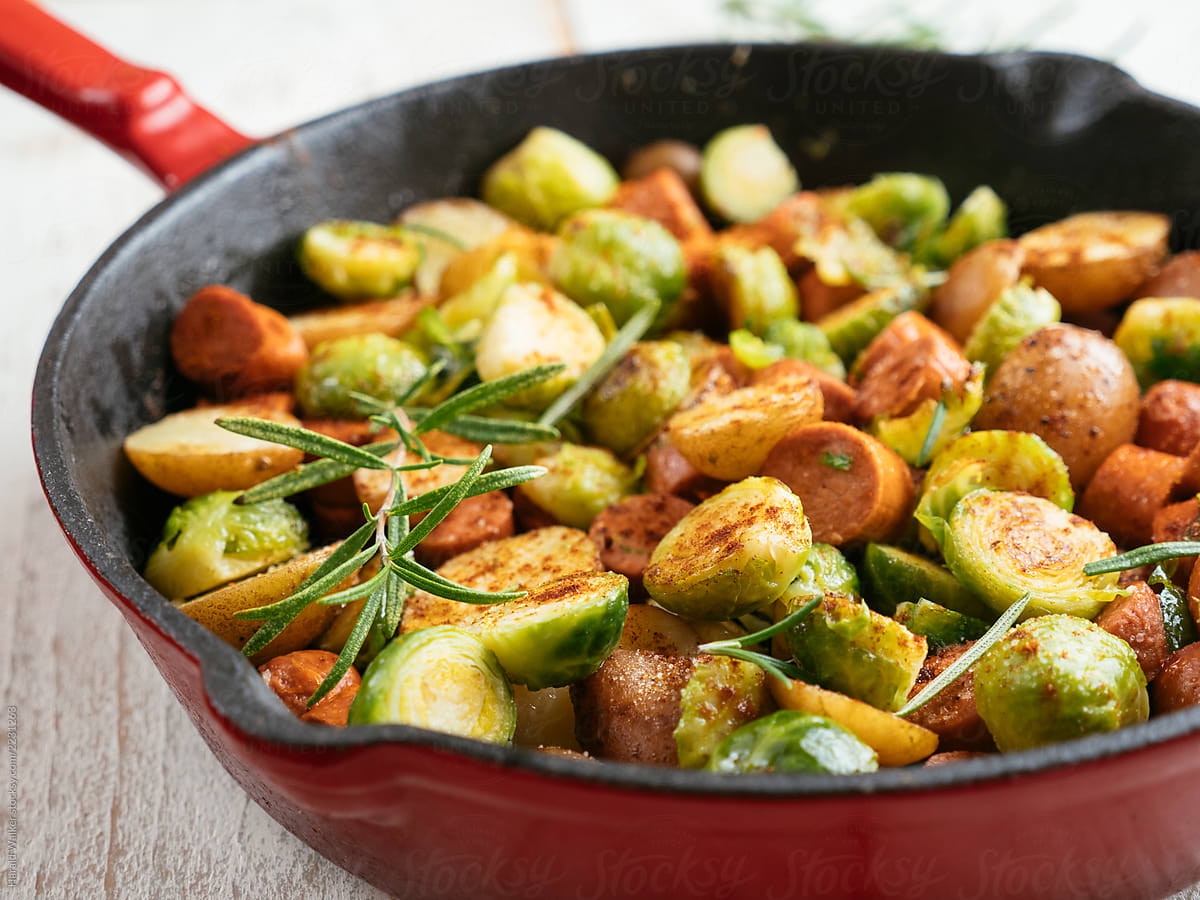 Brussels sprouts with Vegan Sausages and Potatoes