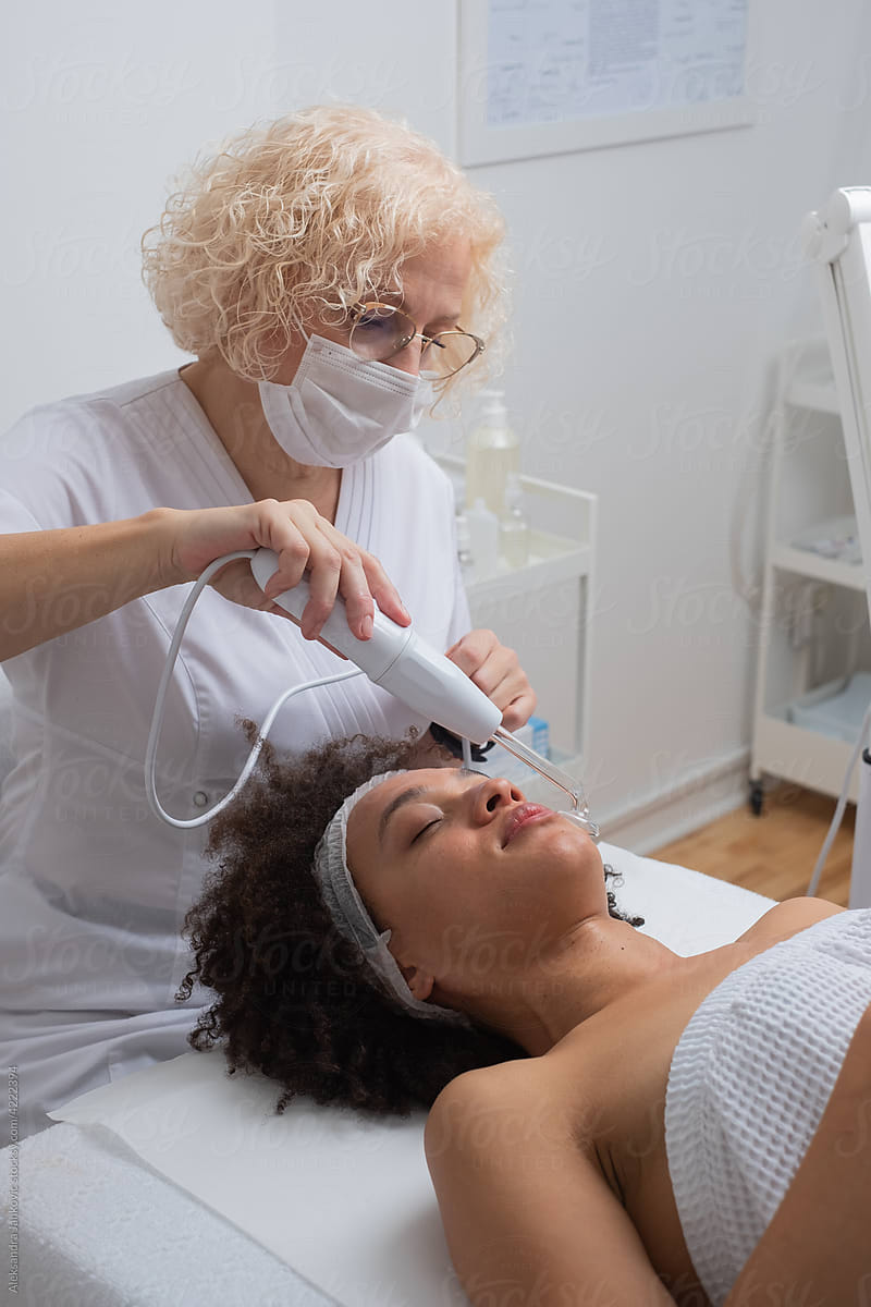 Woman Having A Treatment At The Skin Care Therapist\'s