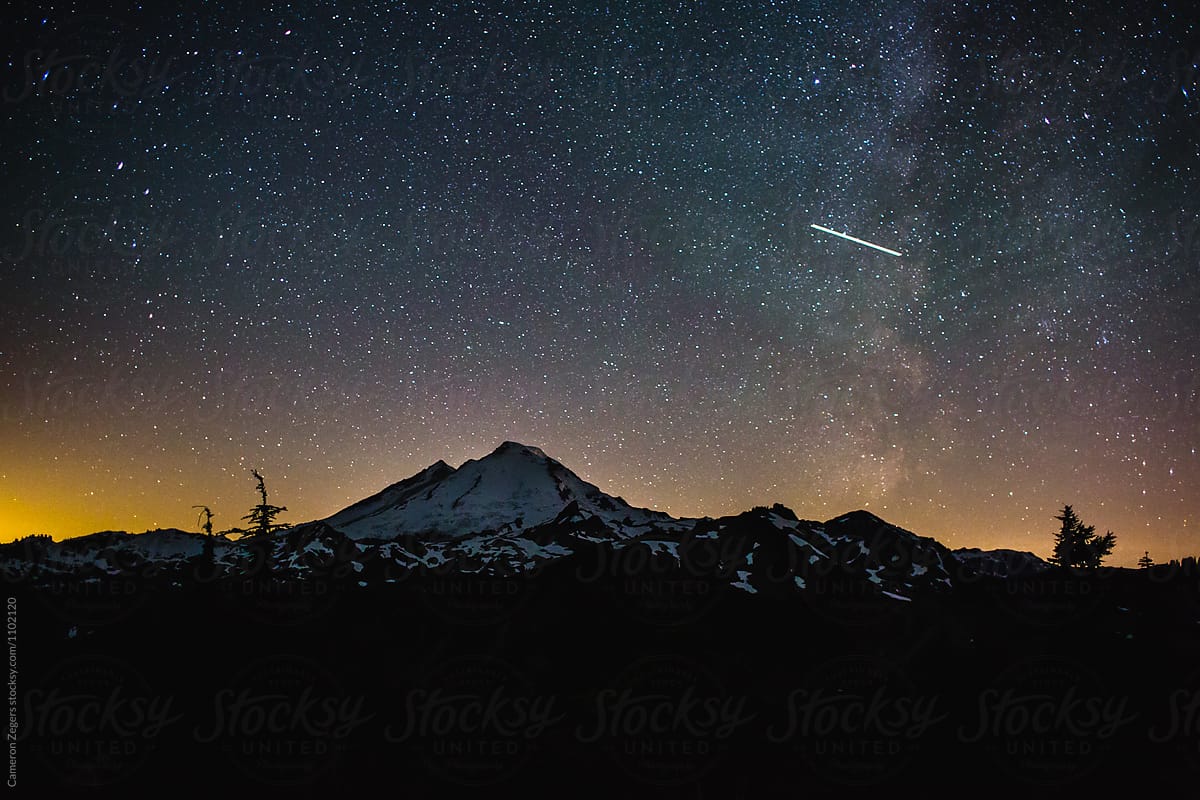 starry sky over Mount Baker, Washington