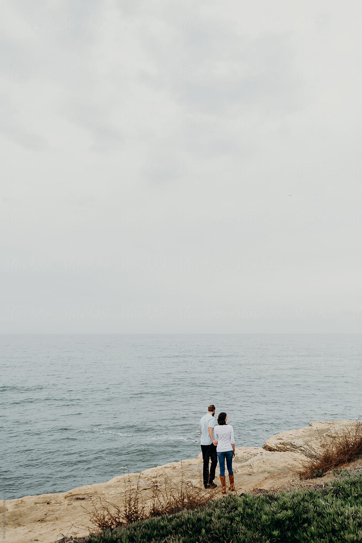 Couple at the ocean