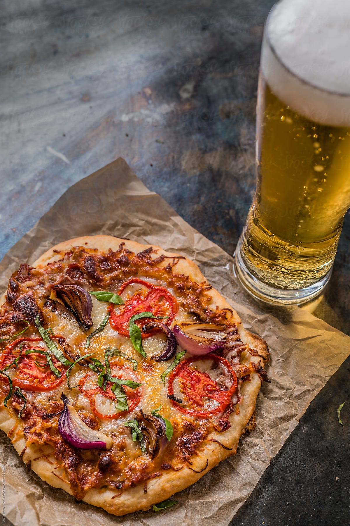 Tomato and Onion Pizza with Beer