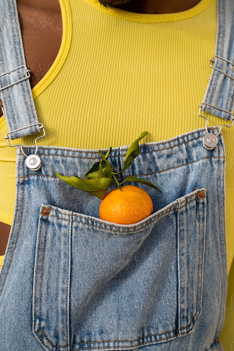Overall pocket with mandarin orange