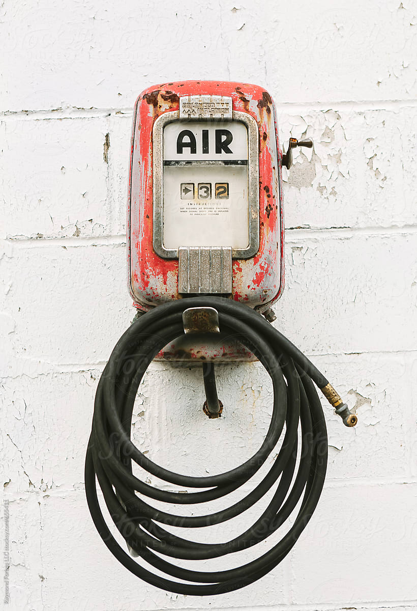 Vintage Air Dispenser with hose