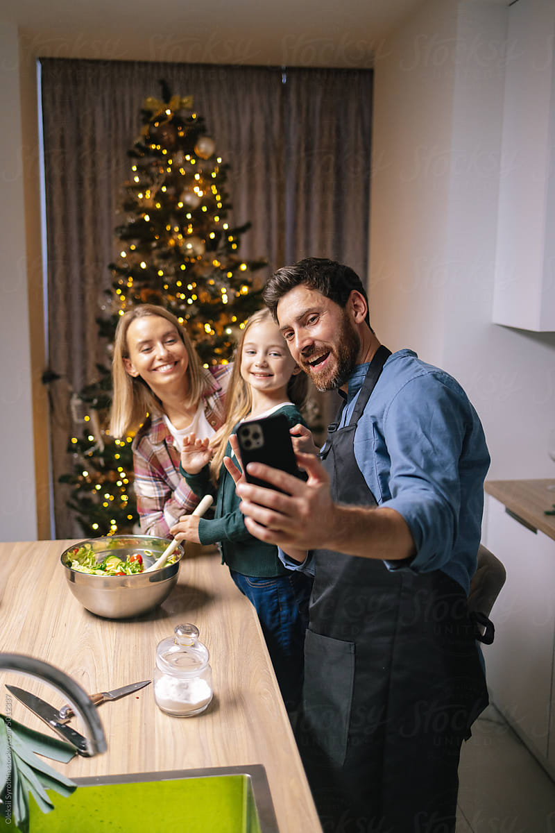 Christmas eve selfie meal family