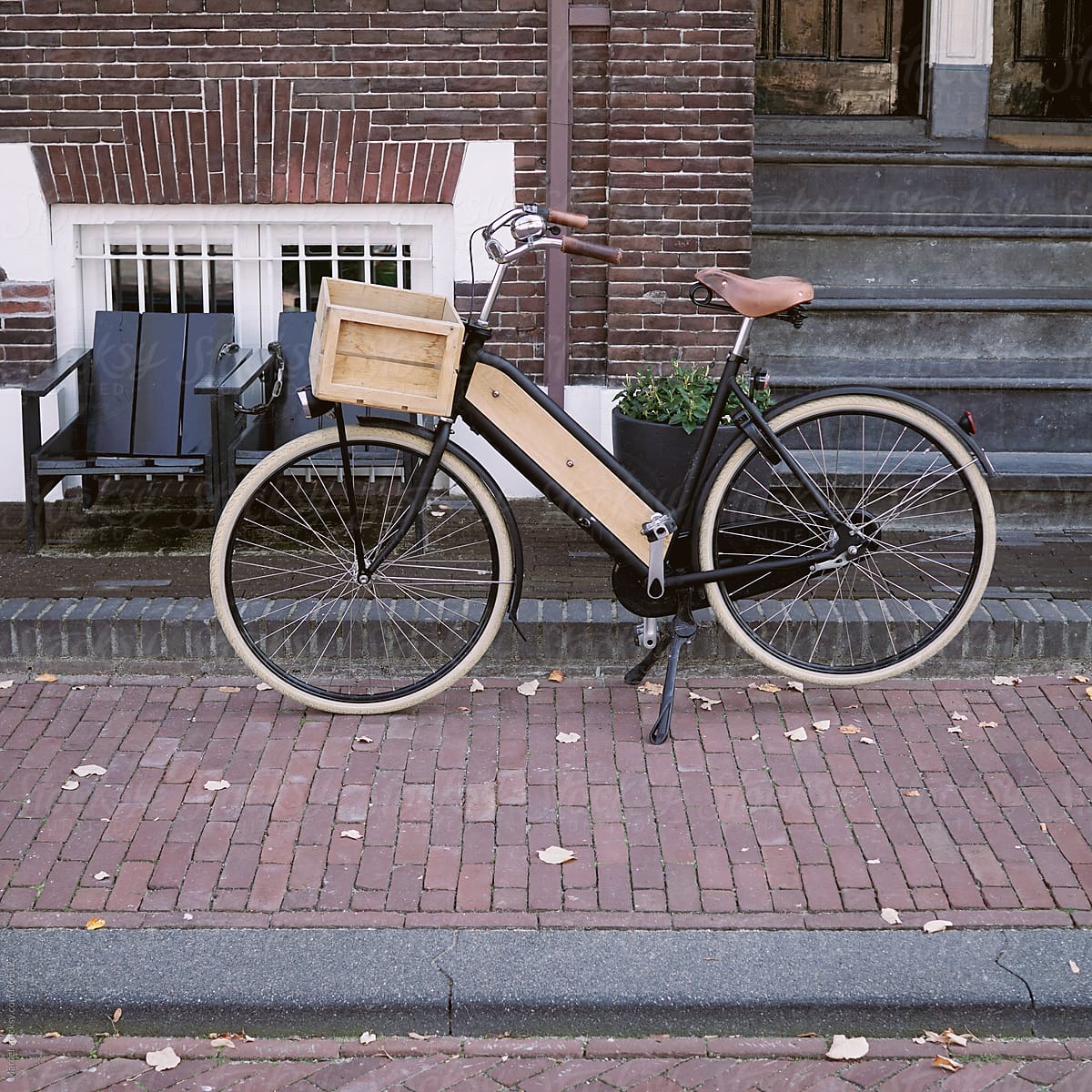 Hip bicycle in front of a dutch house