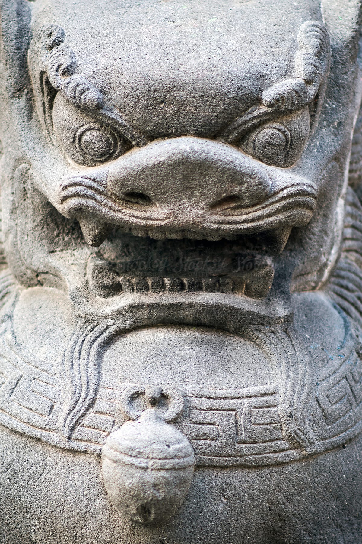 Chinese dragon statue