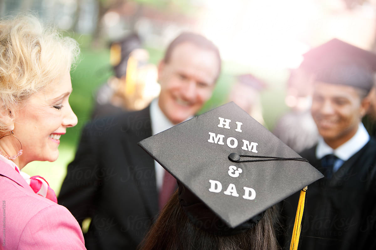 Graduation: Girl Puts Humorous Greeting on Her Cap