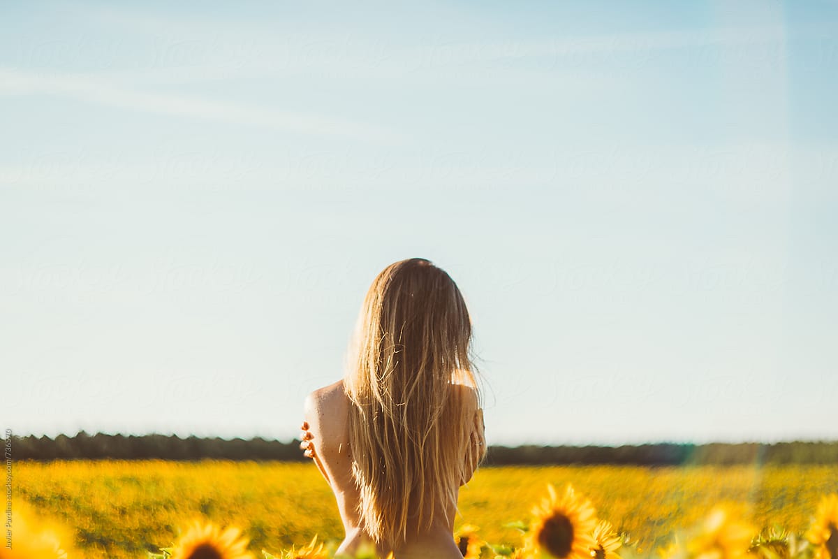 Sunflower - nude photos