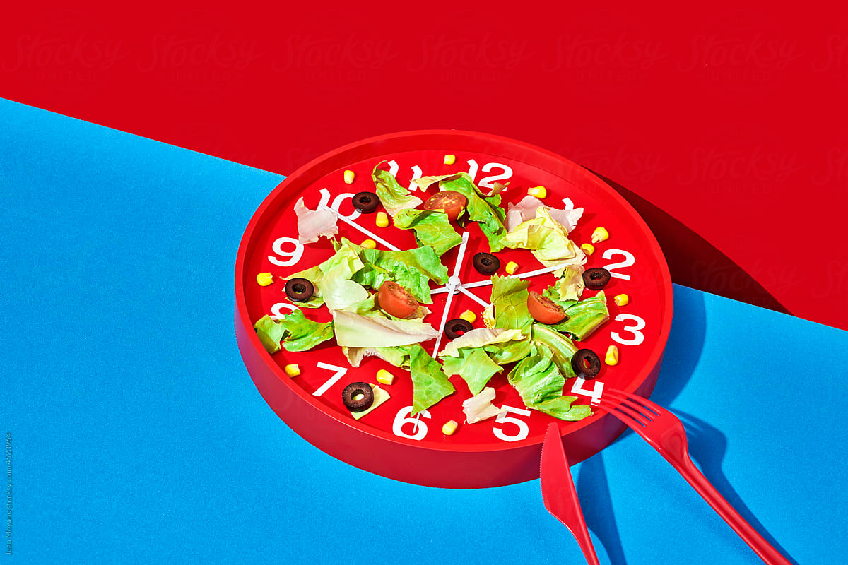 salad and red clock