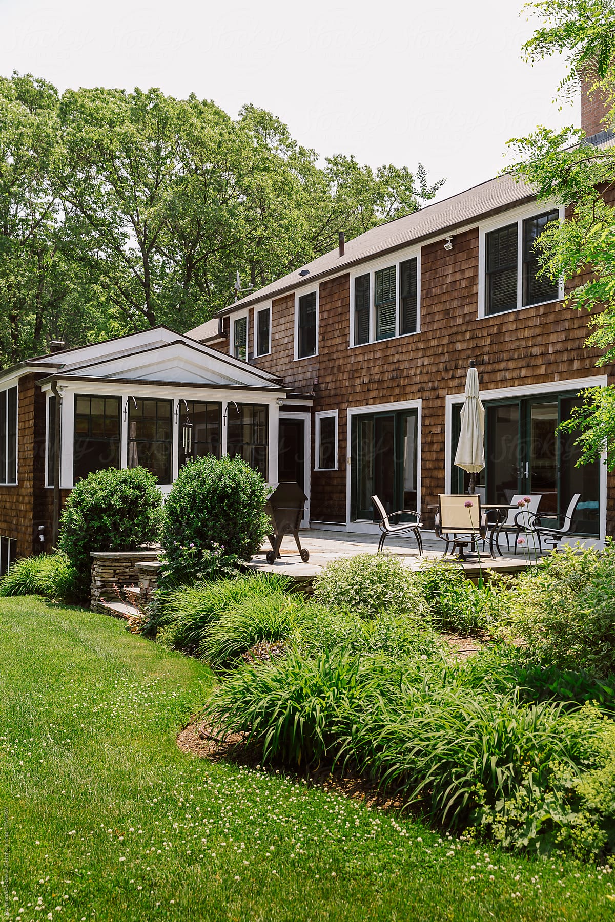 Private Patio Luxury Apartment Rentals For Sale