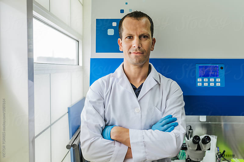 Corporate Portrait of a Biologist in a Professional Laboratory