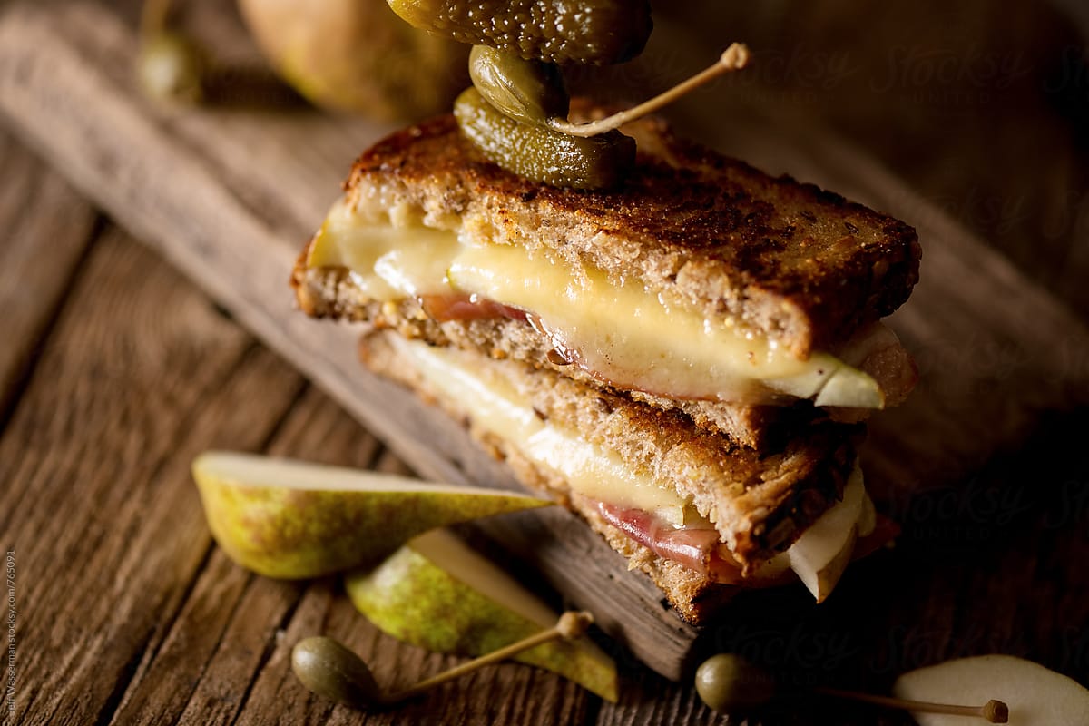 Grilled Cheese with Prosciutto and Pear with Garnish