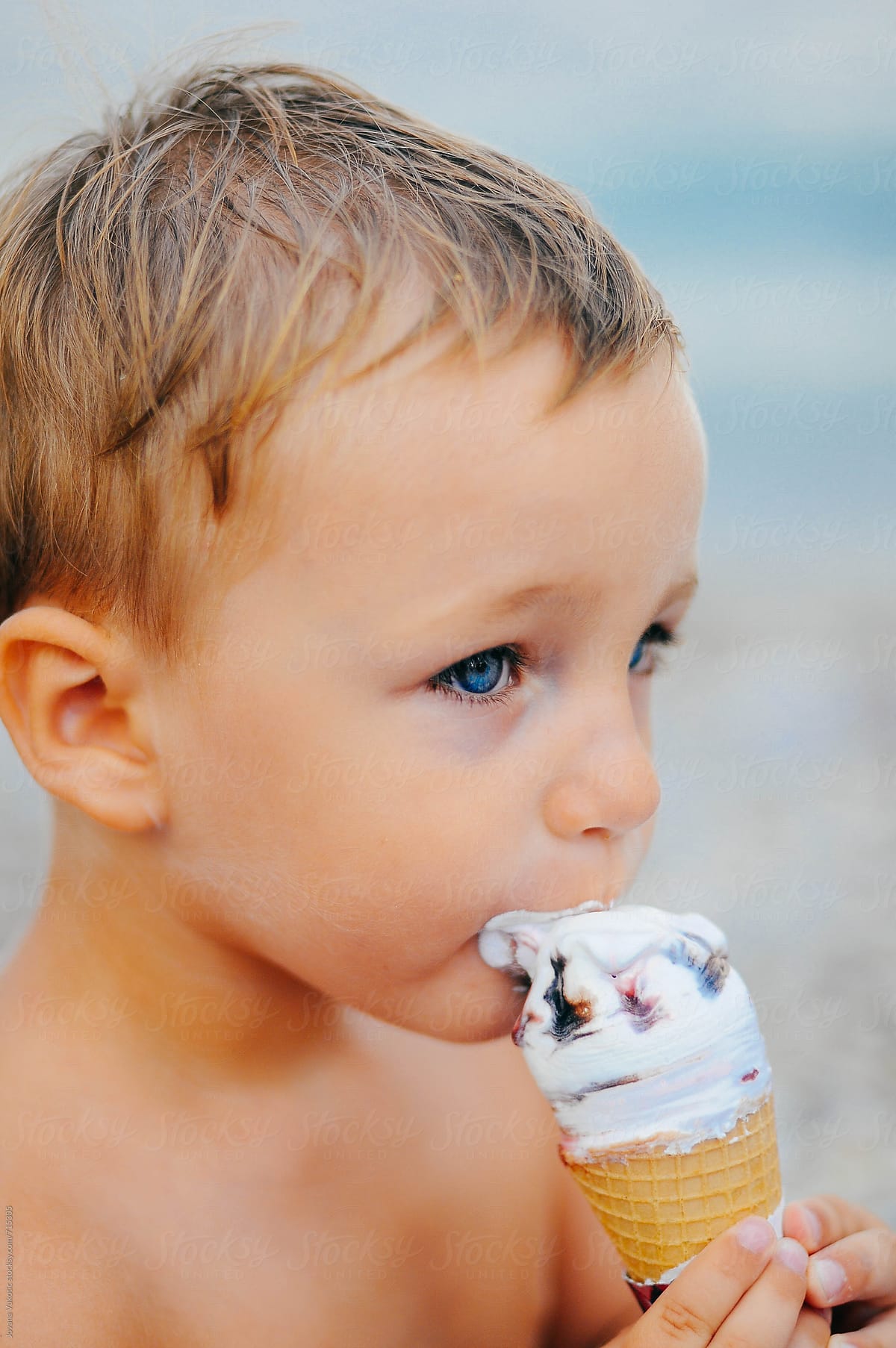 Kid and ice cream
