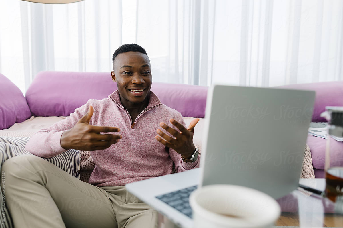 A man having a conversation online