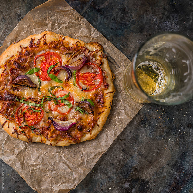 Tomato and Onion Pizza with Beer